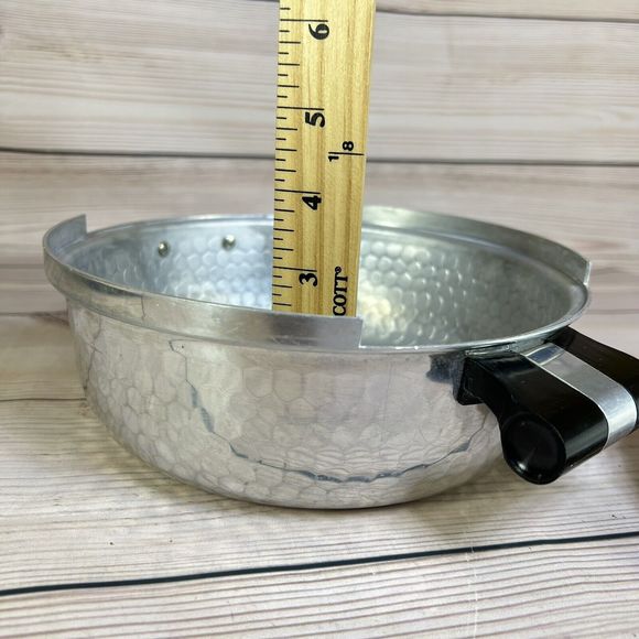 Puralum Italy Hammered Aluminum 2 qt Pot Server Vented 8” with Lid Dual Handle - Picture 16 of 16